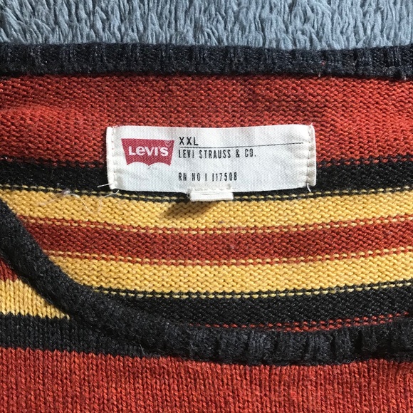 ‼️SOLD‼️ LEVI’S WOMEN’S SWEATER - Picture 5 of 6